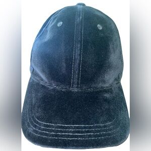 Dolce & Gabbana Men’s Hat (100% suede cotton)